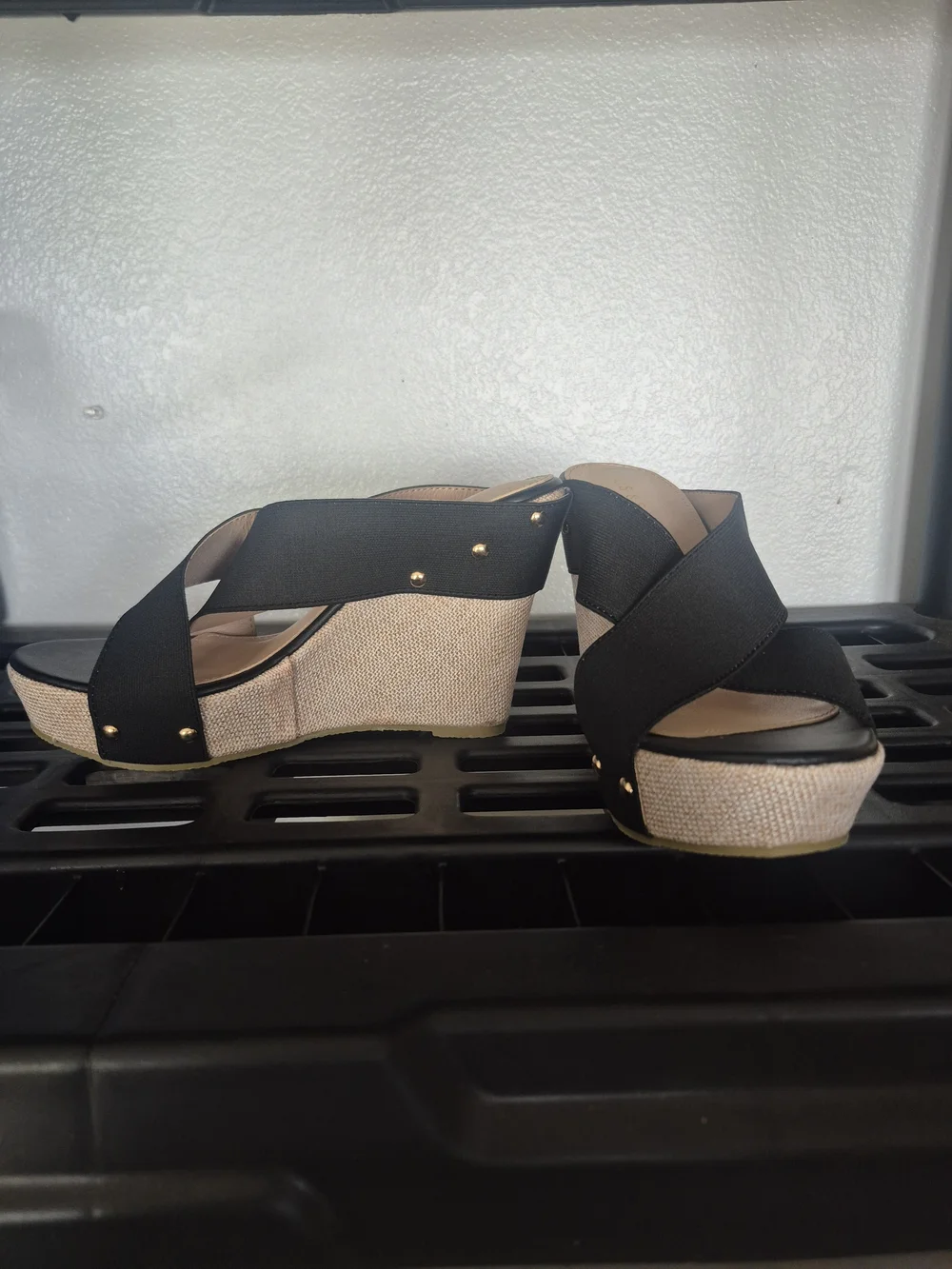 Source Unknown Black Crisscross Wedge Sandals